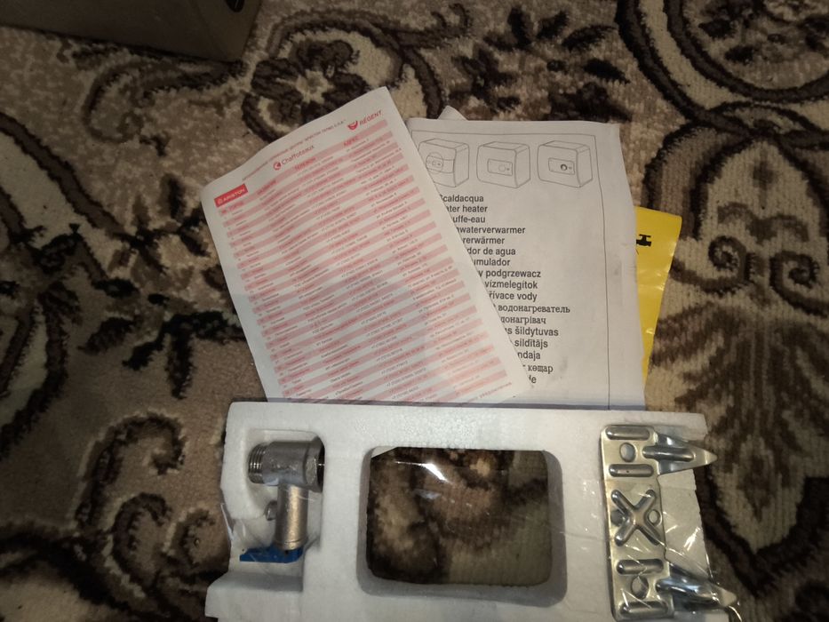 Аристон 10литоров