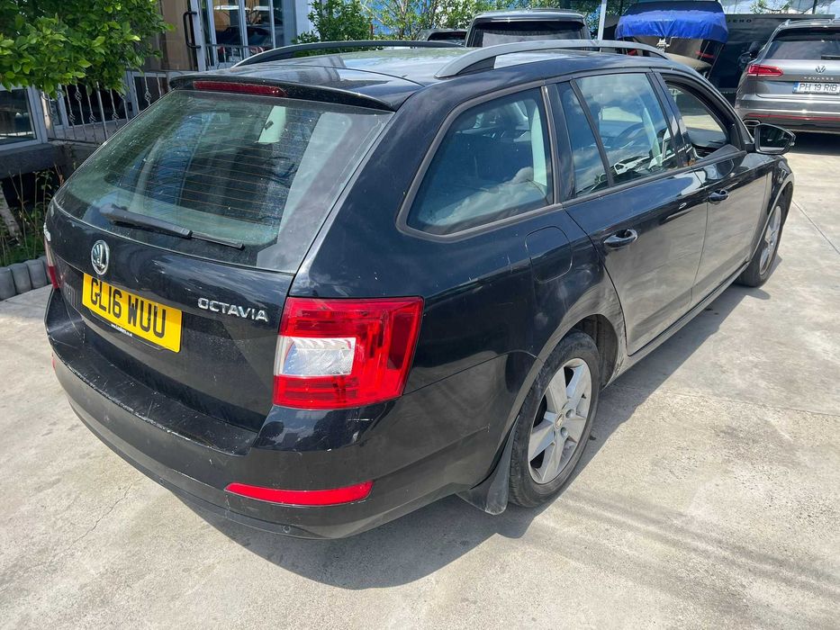 hayon skoda octavia 3