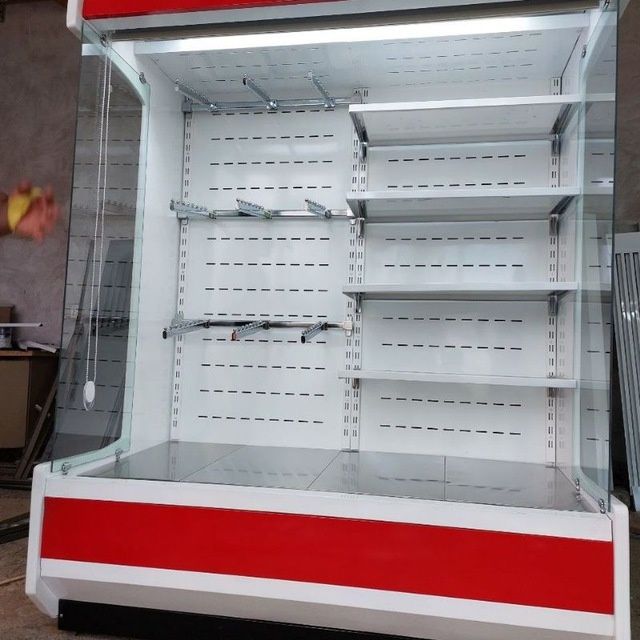 Витрина холодильник