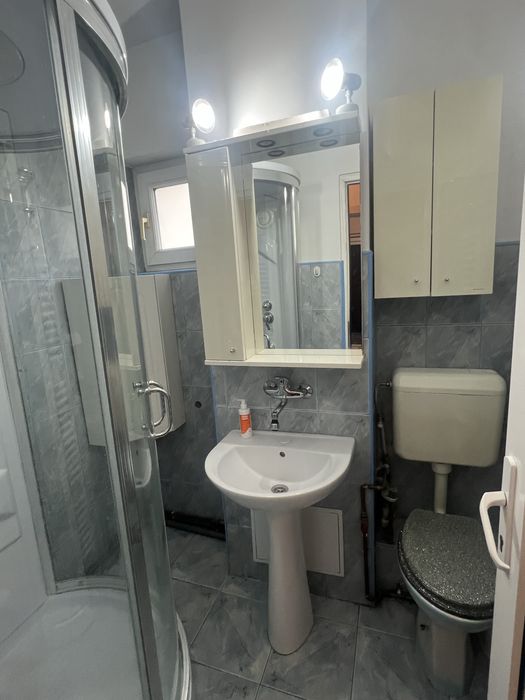 Vand apartament 2 camere