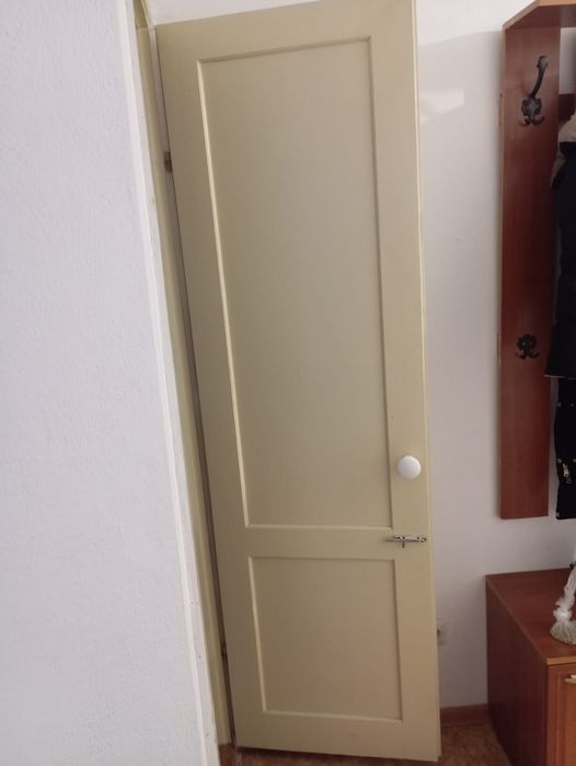 Продам межкомнатные двери