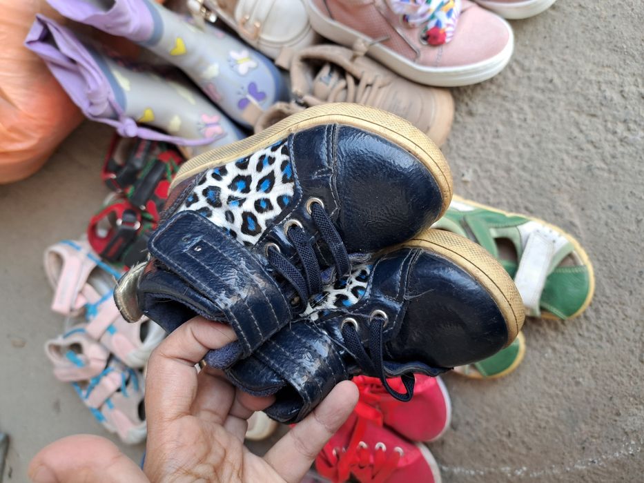 Обувь детский отдам