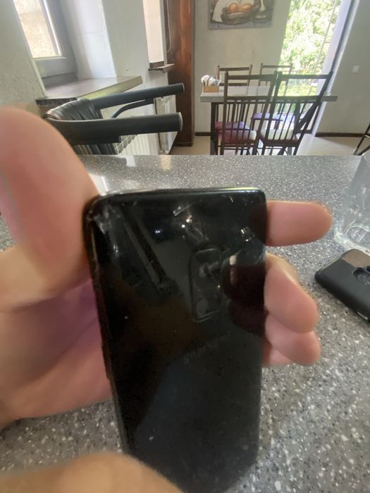 Продам Samsung S9