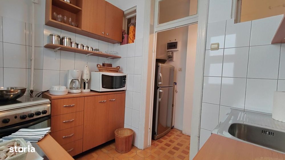 Apartament interbelic elegant cu terasă, pe Vasile Lascăr – lângă Daci