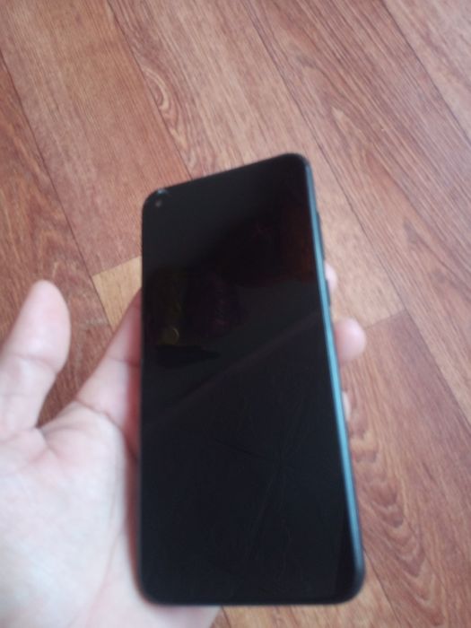 Самсунг а 11 отличный срочно