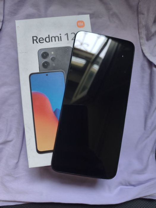 Redmi 12 продам срочно