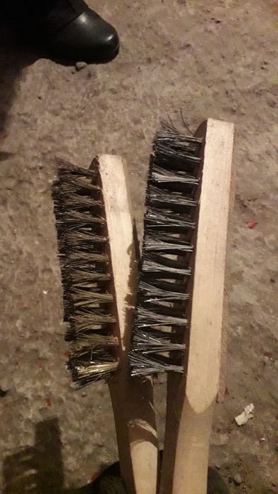 Продам Щетки металлические