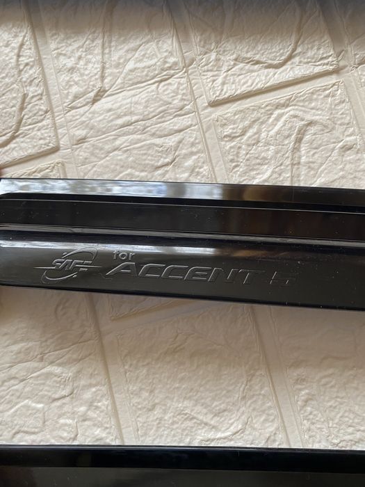 Ветровики на Хундай