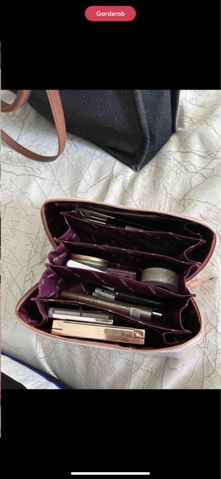 Косметичка Charlotte Tilbury