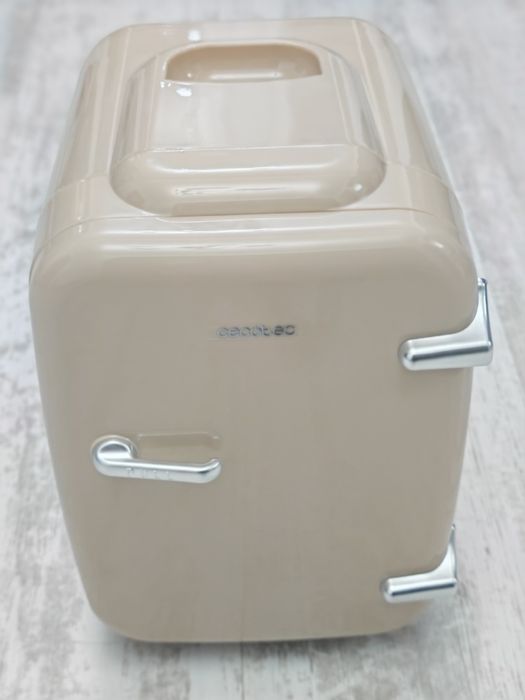 Minifrigider Cecotec Bolero