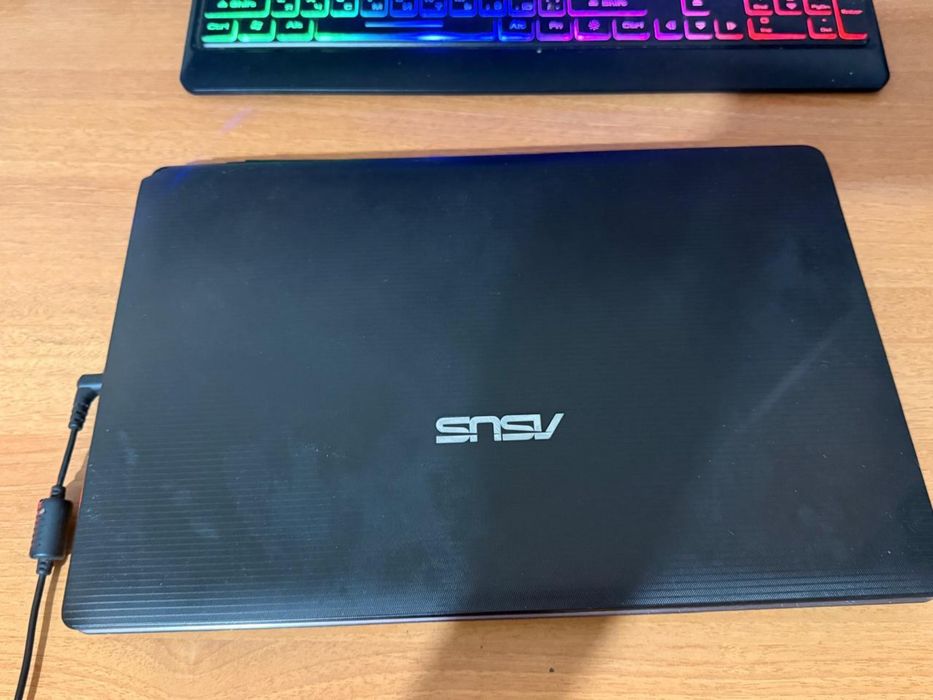 Ноутбук asus продам