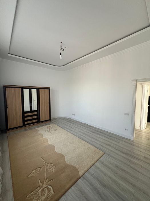 Дом за музеем!!!