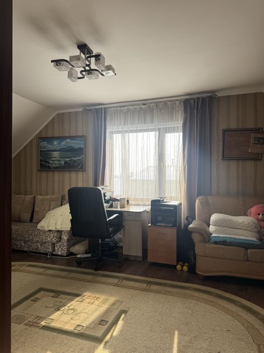 Продам приличный особняк