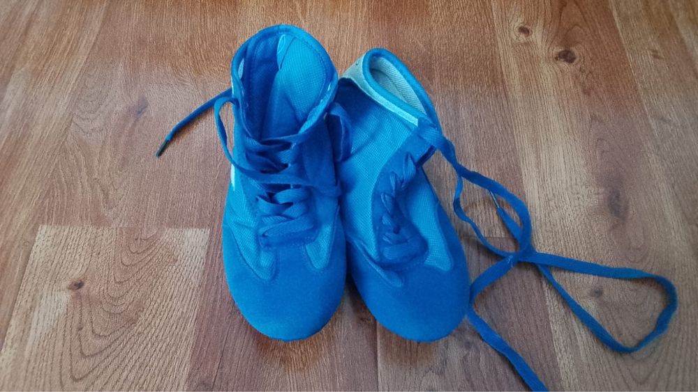 Продам барцовки. Состояние отличное..Размер 35..