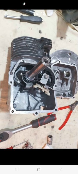 Бензинова косачка...