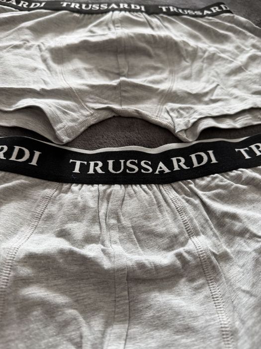 Trussardi set 2 boxeri gri cu banda  neagra marimea M noi originali