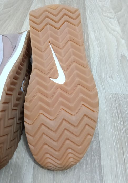 Adidași Nike Pacific mărimea 40