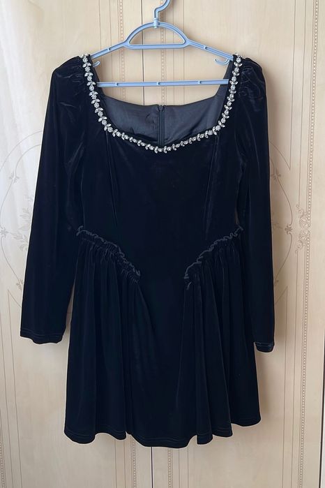 Платье чёрное бархатное