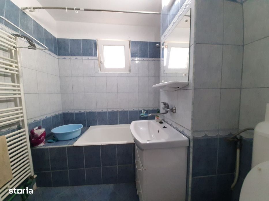 Vand apartament 3 camere PARTER, bloc caramida, Micro 16, Satu Mare