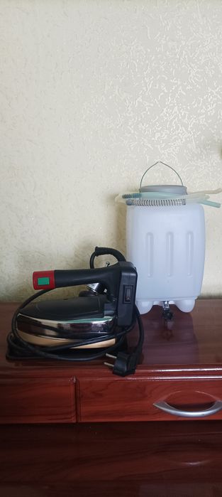 Продам паровой утюг