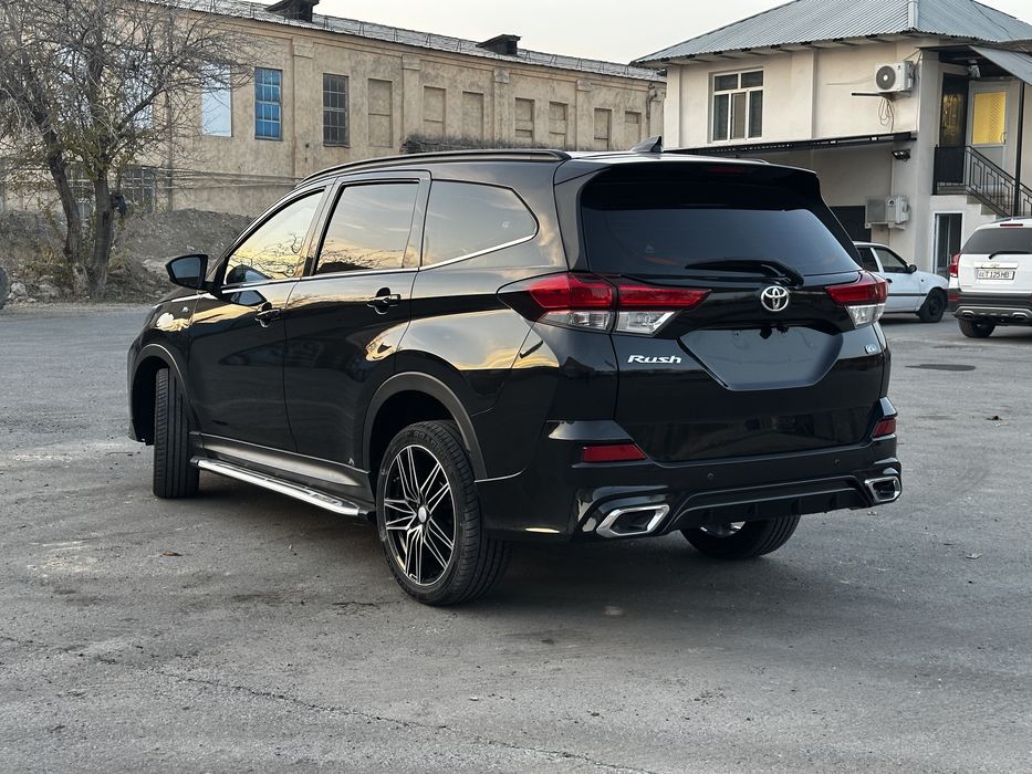 Toyota Rush Diamond 2023 год, 28000 км пробег, чистая экономичная