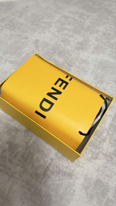 Fendi кеды новые