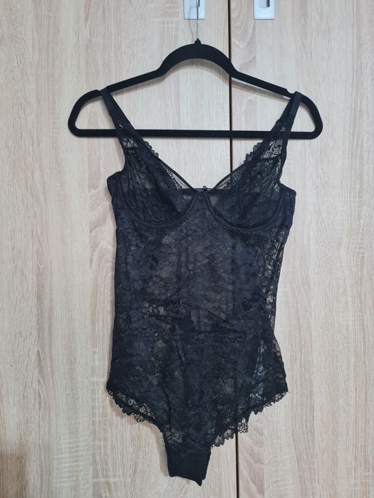 Body/ maiou Oysho-nou