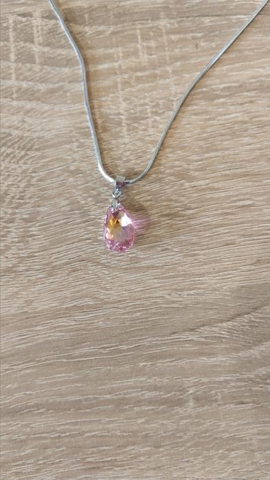 Колие с Кристал и Колие с Розов кристал, Нови