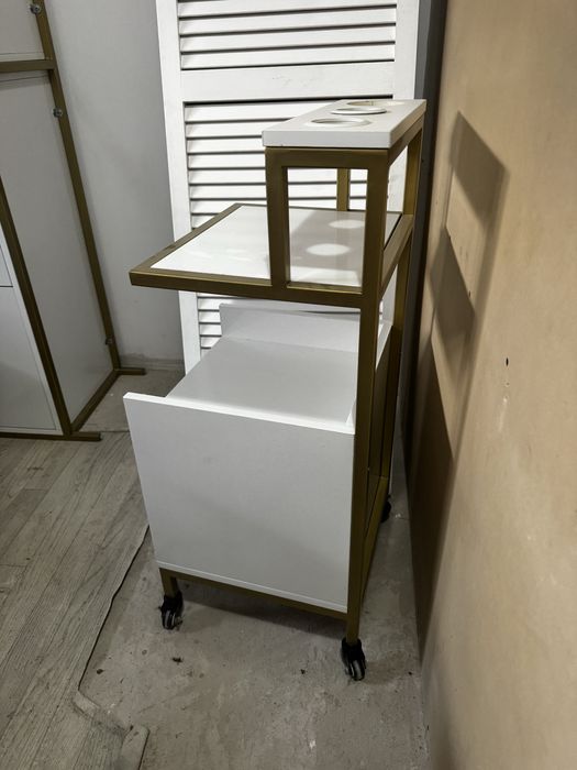 Продам помощник для салона