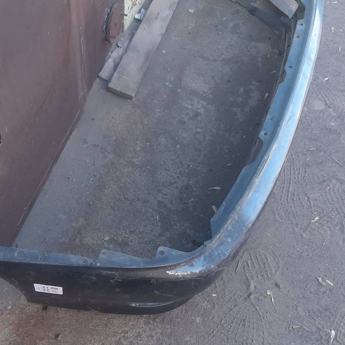 Бампер на тоету cresta90