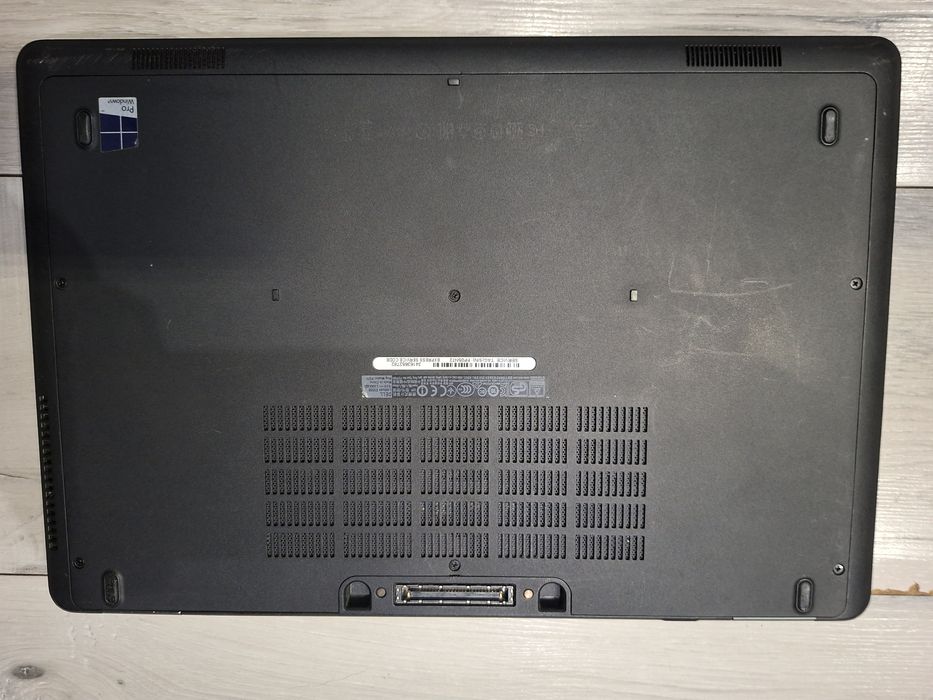 Dell Latitude E5550-i5 5300u/8гб/250гб ссд/Подсветка