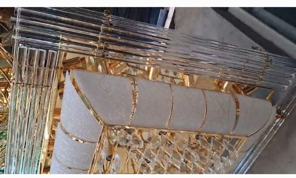 Новые люстры Срочно продам.