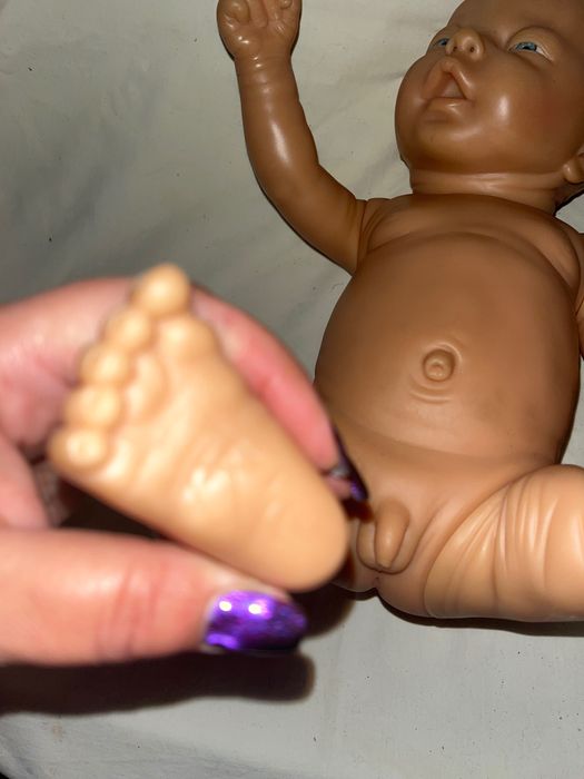 Реалистична кукла