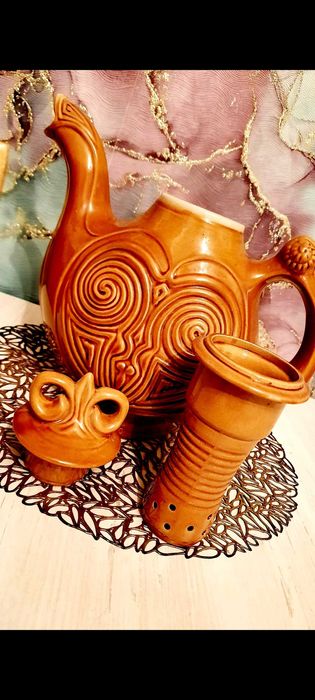 Продам заварочный чайник  2л.