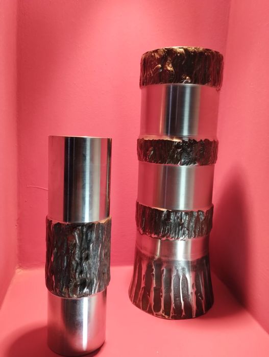 Красив комплект ваза и свещник. Ръчна изработка. Метал.