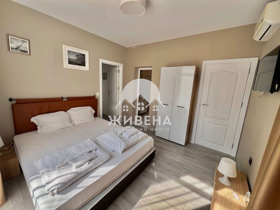 Дава се под наем Двустаен апартамент в к.к. Св.Св. Константин и Елена - 65 кв.м за 650 € - Снимка #2