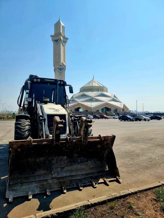 Услуги экскаватора погрузчика