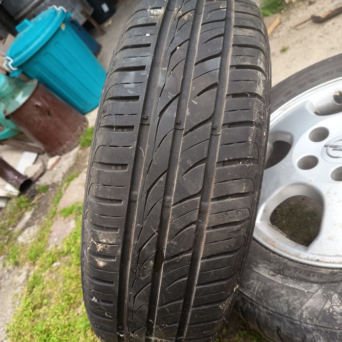 Vând jante aliaj cu cauciucuri 195/65 R 15 de vară pentru Opel