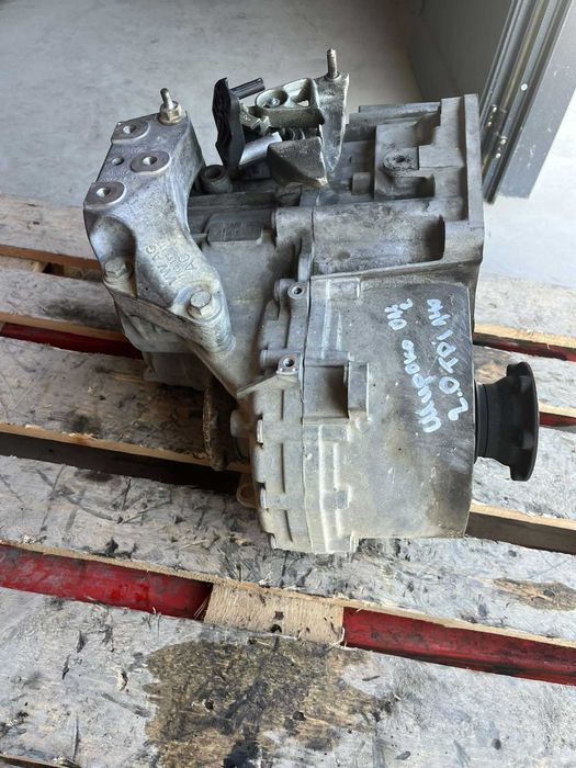 Скоростна Кутия VOLKSWAGEN SCIROCCO 2.0TDI 143к.с. 11г.-Ръчна 6ск.