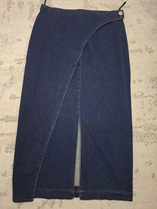 Джинсовая юбка синего цвета