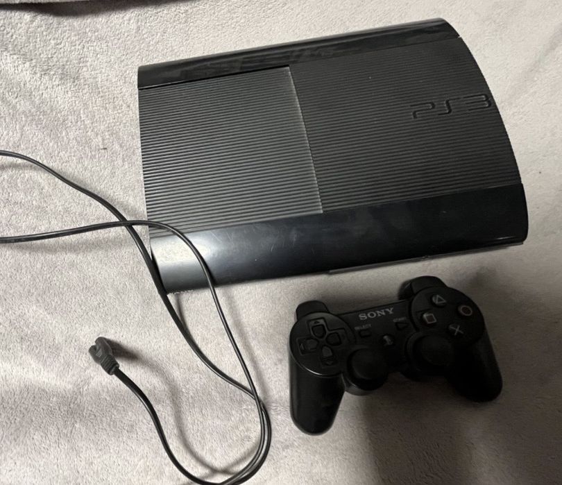 Продам ps3 super slim
