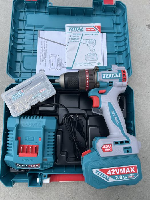 Total - bormasina acumulator 42 volti ,mandrina metalica