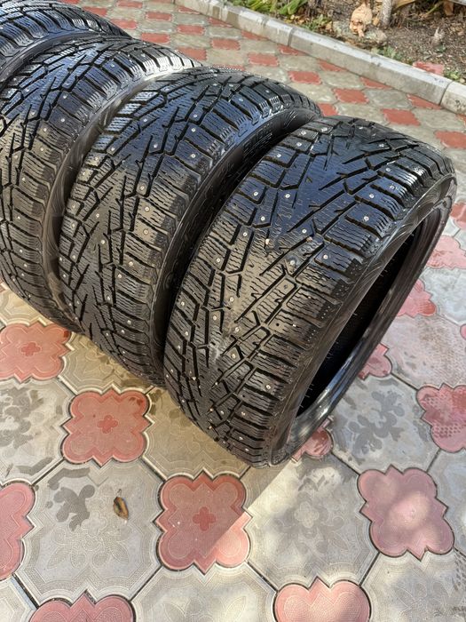 Продам зимние шины Кордиант R17