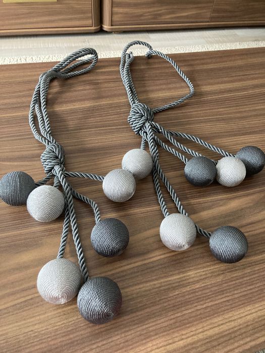 Пискюли за декорация за завеси