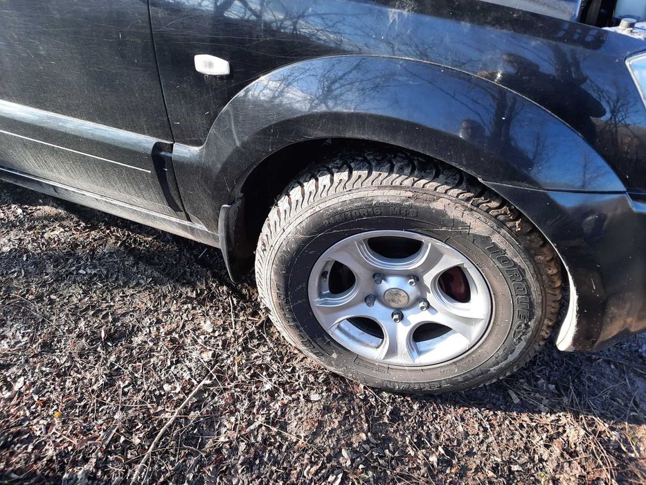 Ефтини части Киа Соренто 170 коня и 140 всичко налично само на части.