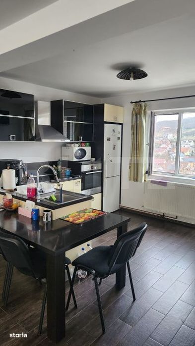 Casa D+P+E, pe Aleea Trifoiului, zona linistita!