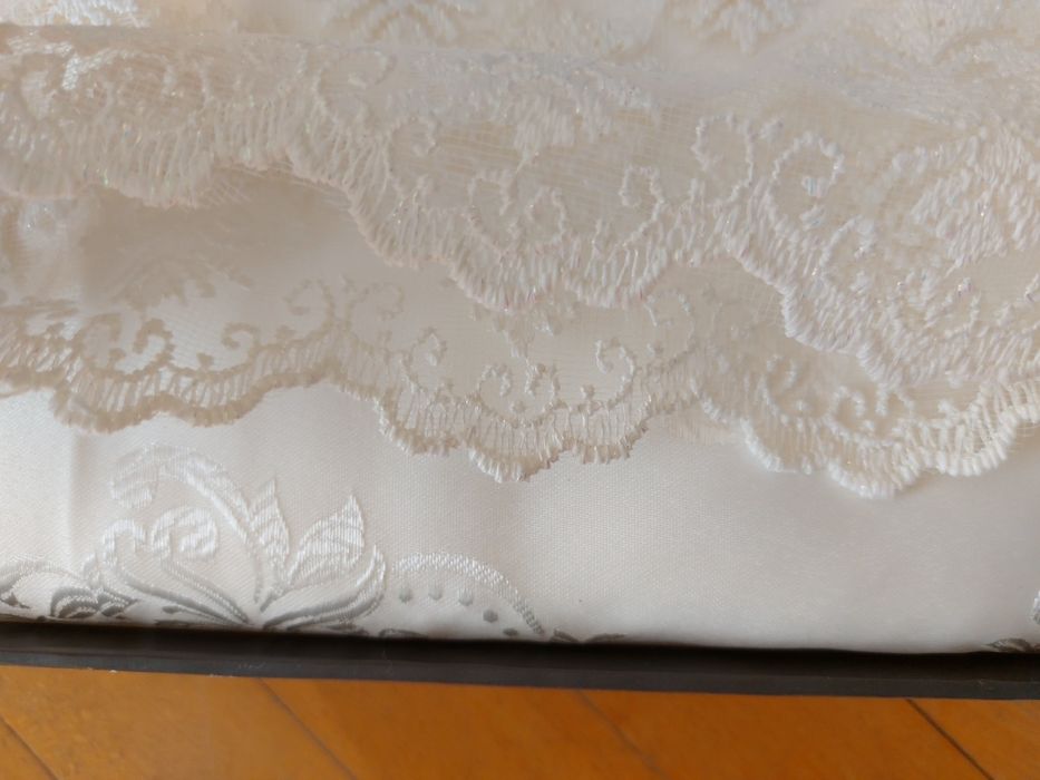 Покривка Maison Royale, Damask