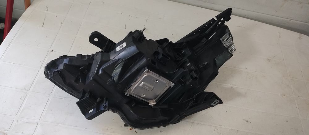 Far dreapta clio 5 full led cod 260109379R