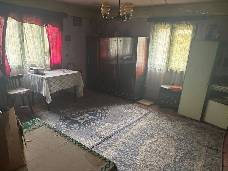 Casa la țara judetul arad ,comuna halmagiu, staul țarmure