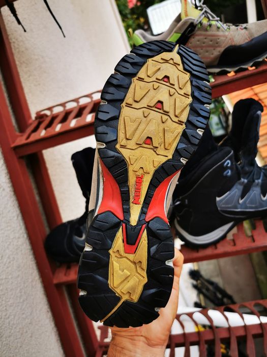 Vand incaltari profesionale munte Meindl Salomon